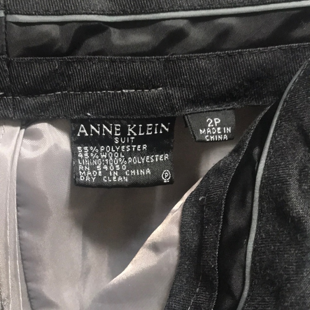 Anne Klein pants suit size 2P - Picture 4 of 6